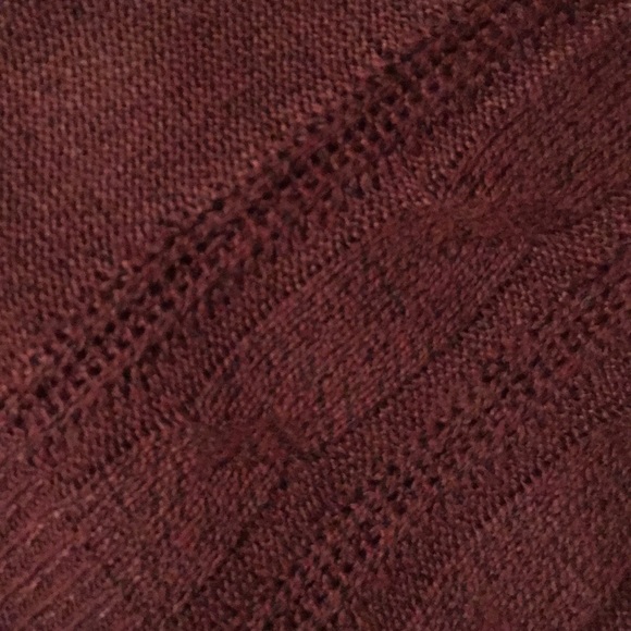 Turtleneck sweater with cold shoulder detail sizeM - Picture 6 of 6